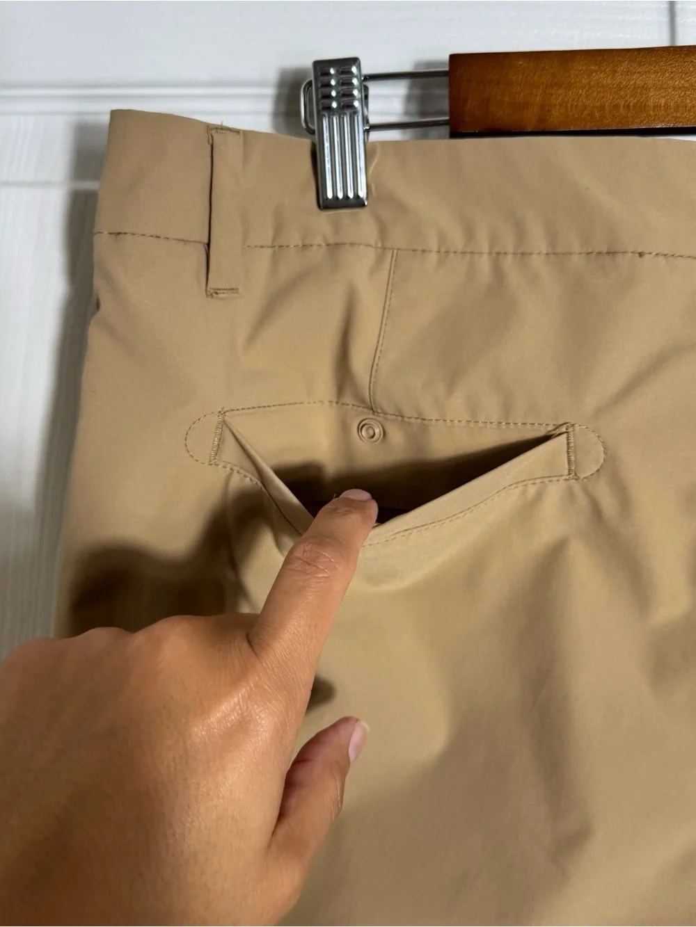 UNTUCKit traveler tech